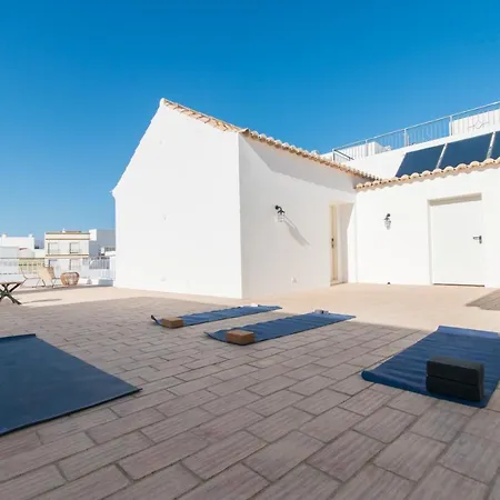 Casa Rosa With Pool In Centre * Olhao