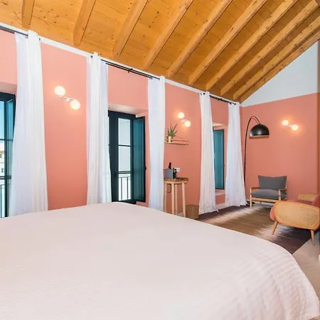 Casa Rosa With Pool In Centre Villa Olhao