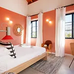 וילה Casa Rosa With Pool In Centre *
