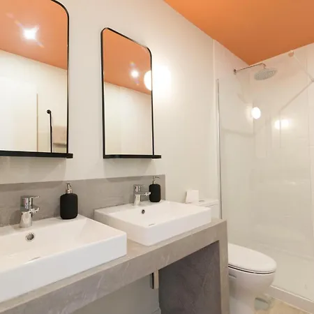 Villa Casa Rosa With Pool In Centre Olhão