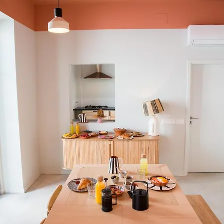 Casa Rosa With Pool In Centre Olhão