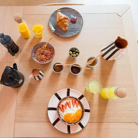 ヴィラ Casa Rosa With Pool In Centre