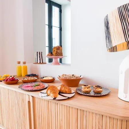 ヴィラ Casa Rosa With Pool In Centre