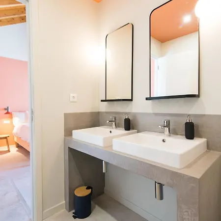 Villa Casa Rosa With Pool In Centre