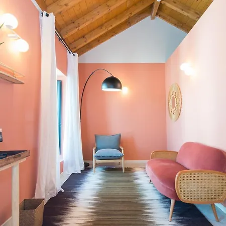 Casa Rosa With Pool In Centre * オリョン