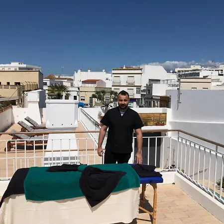 Villa Casa Rosa With Pool In Centre *