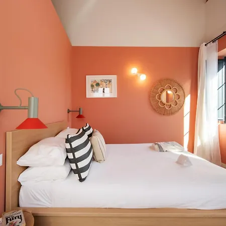 Casa Rosa With Pool In Centre Olhão