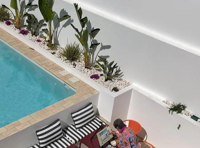 빌라 Casa Rosa With Pool In Centre