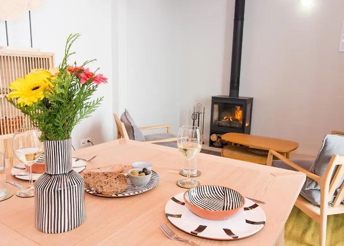 빌라 Casa Rosa With Pool In Centre