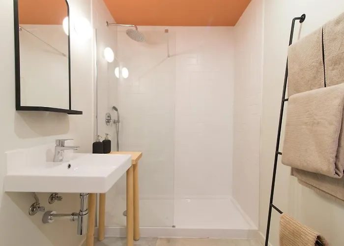 Casa Rosa With Pool In Centre 빌라 오양