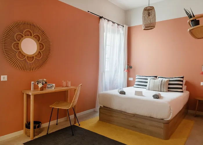 Casa Rosa With Pool In Centre