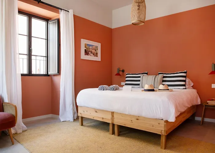 Casa Rosa With Pool In Centre *