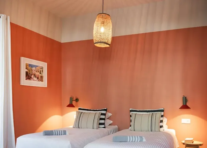 Casa Rosa With Pool In Centre 빌라 오양