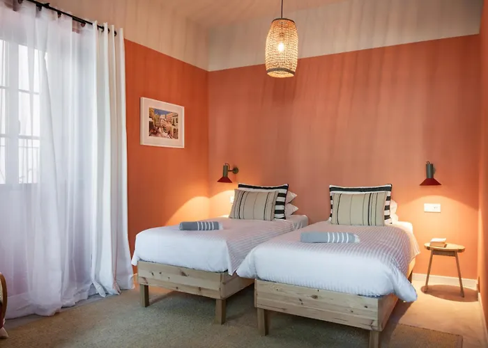 Casa Rosa With Pool In Centre *