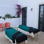 Casa Rosa With Pool In Centre Olhão